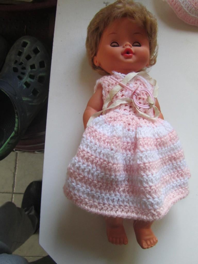 pop hoogte 35 cm  italie   merk  G.A DEA, Verzamelen, Poppen, Ophalen of Verzenden, Gebruikt, Pop
