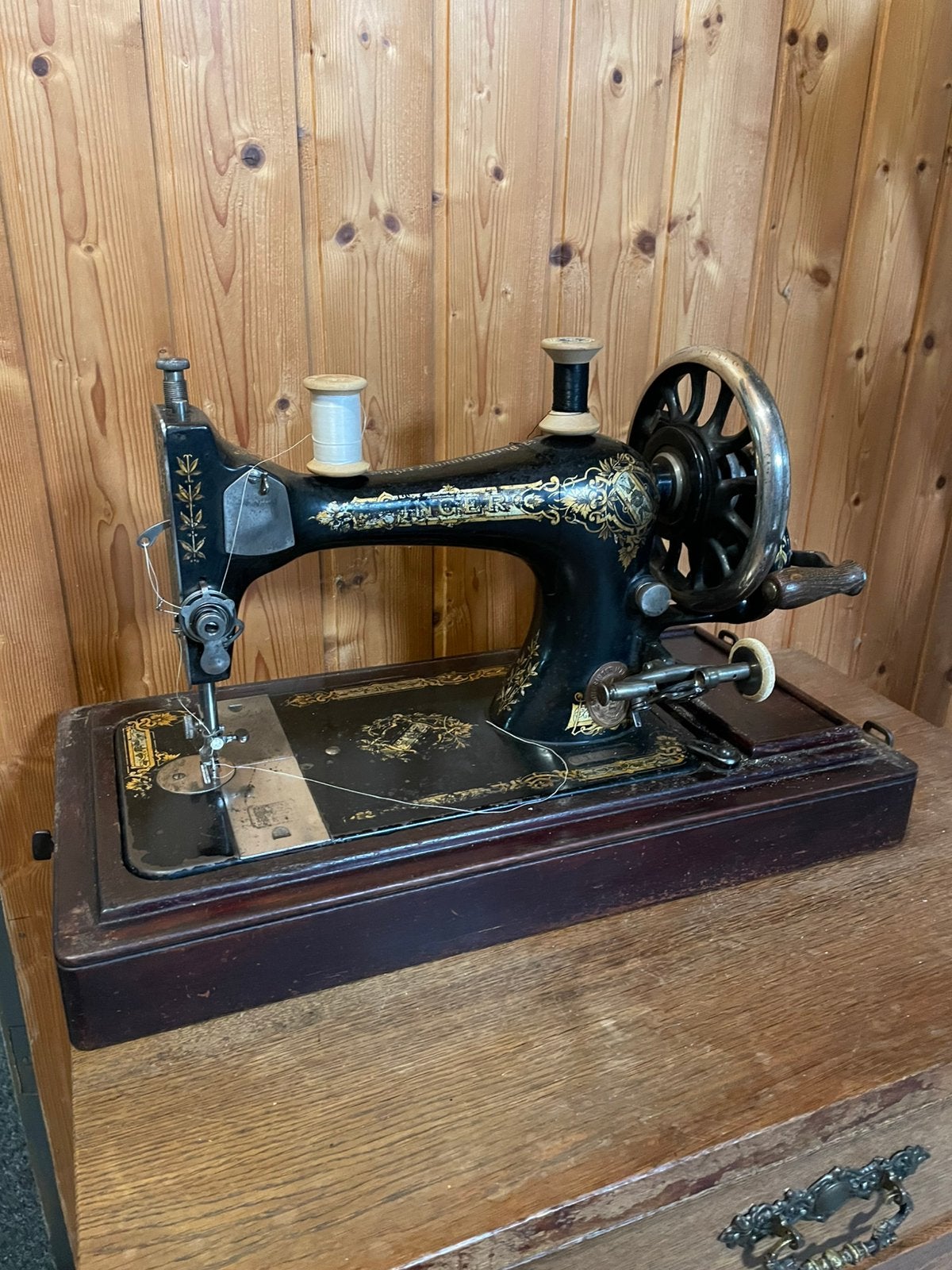 Antieke Singer naaimachine ( Model 27/28) – Victorian decal, Ophalen