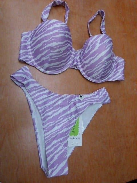 Bikini paars wit maat M 85C Hunkemöller, Paars, Nieuw, Ophalen of Verzenden, Bikini