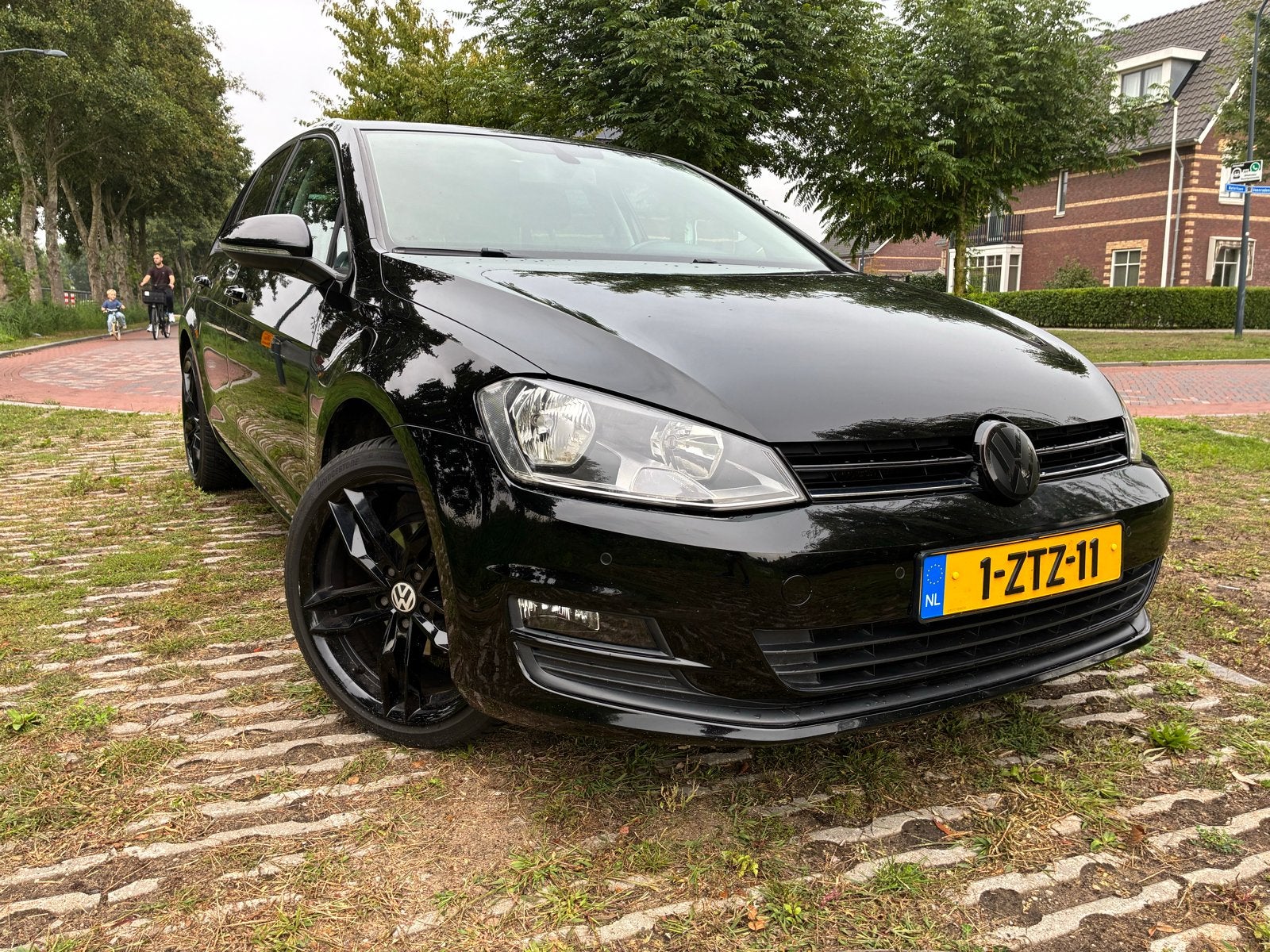 Volkswagen Golf 1.2 TSI 77KW 5D 2015 Zwart, Auto's, Voorwielaandrijving, 4 cilinders, 610 kg, Origineel Nederlands