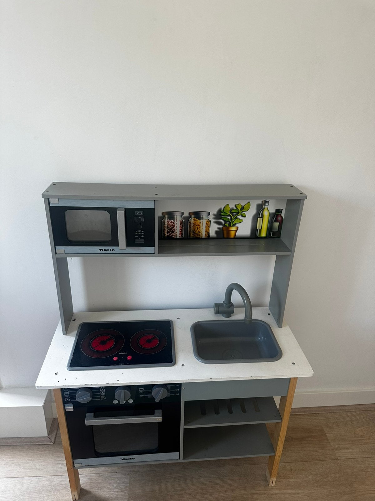 Houten Miele Kinderkeukentje + Box Vol Accessoires, Ophalen, Gebruikt, Hout, Speelkeuken