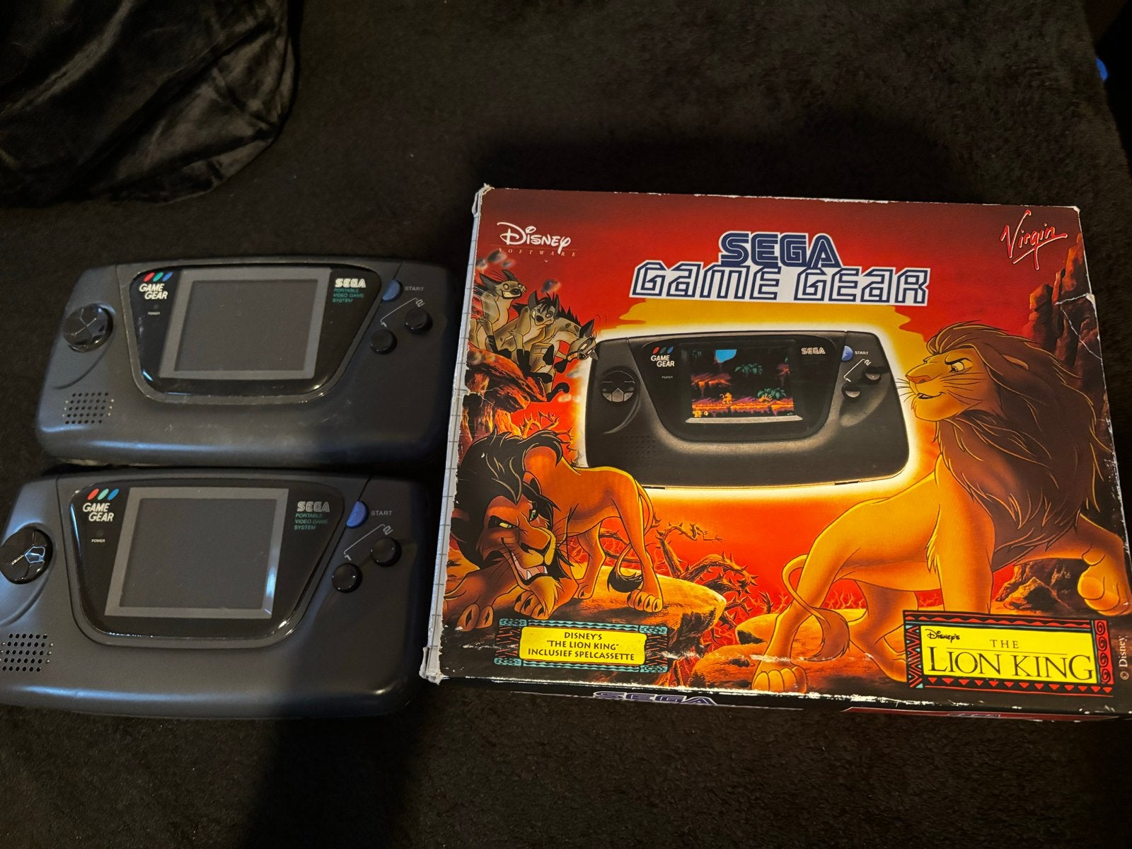 Zeldzame Sega Game Gear doos met 2 GameGear (defect), Spelcomputers en Games, Ophalen of Verzenden, Niet werkend, Zonder controller