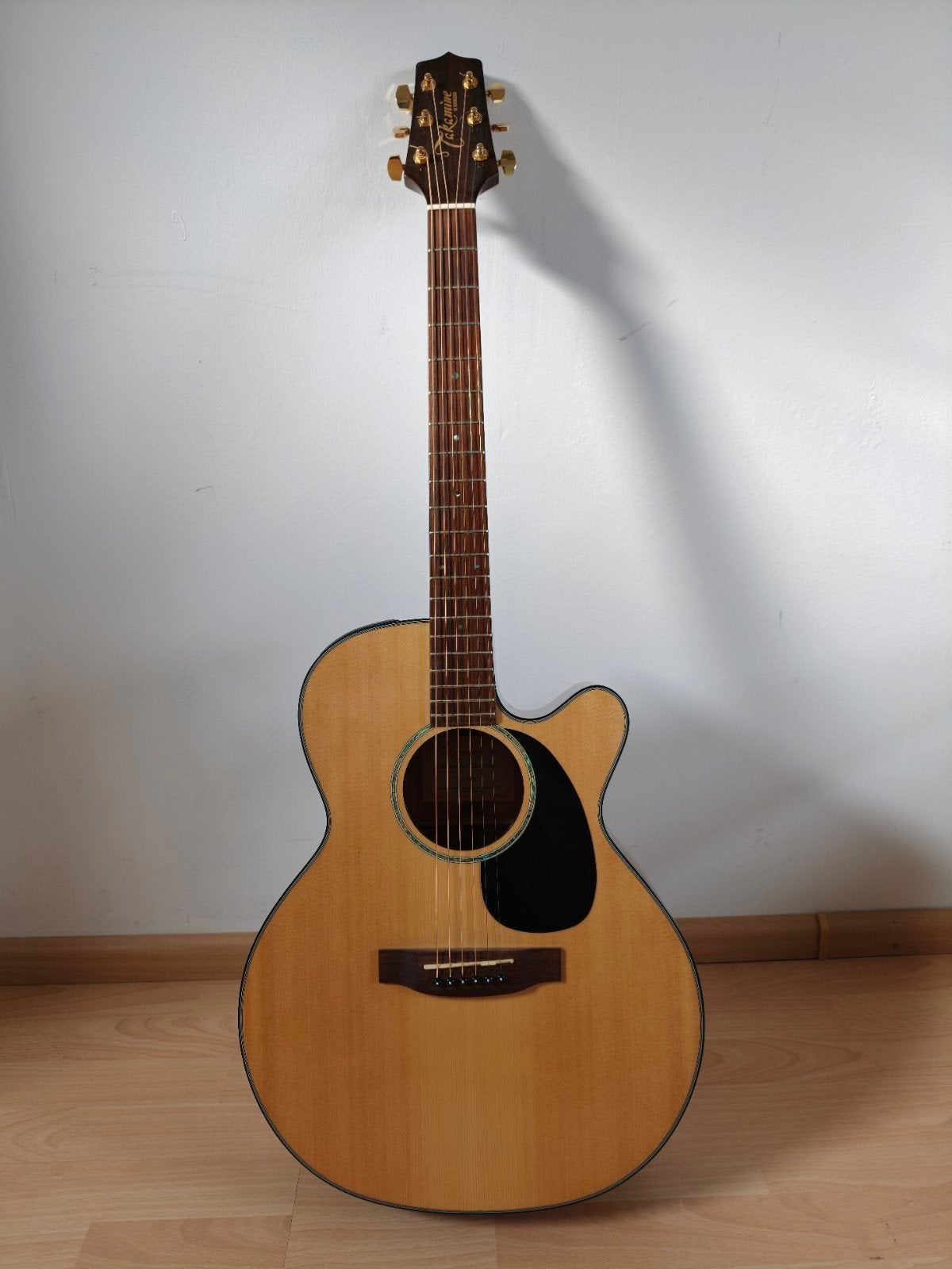 Takamine EG440C, Ophalen, Zo goed als nieuw, Western- of Steelstringgitaar, Met (piezo-)element