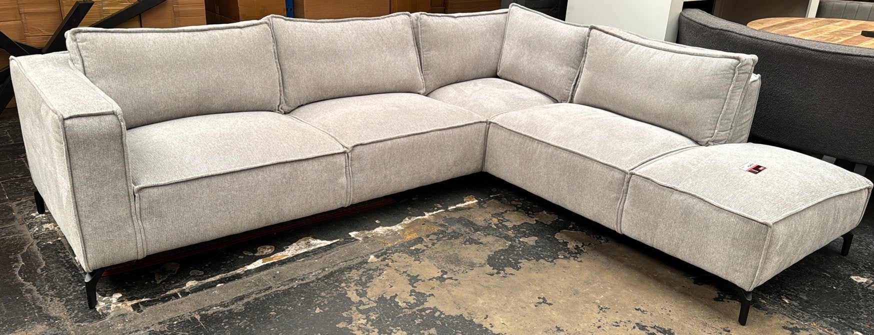 Nieuwe Hoekbank Grijs, Huis en Inrichting, Banken | Bankstellen, 250 tot 300 cm, Kringloopehb41@hotmail.com, Hoekbank, Vierpersoons of meer