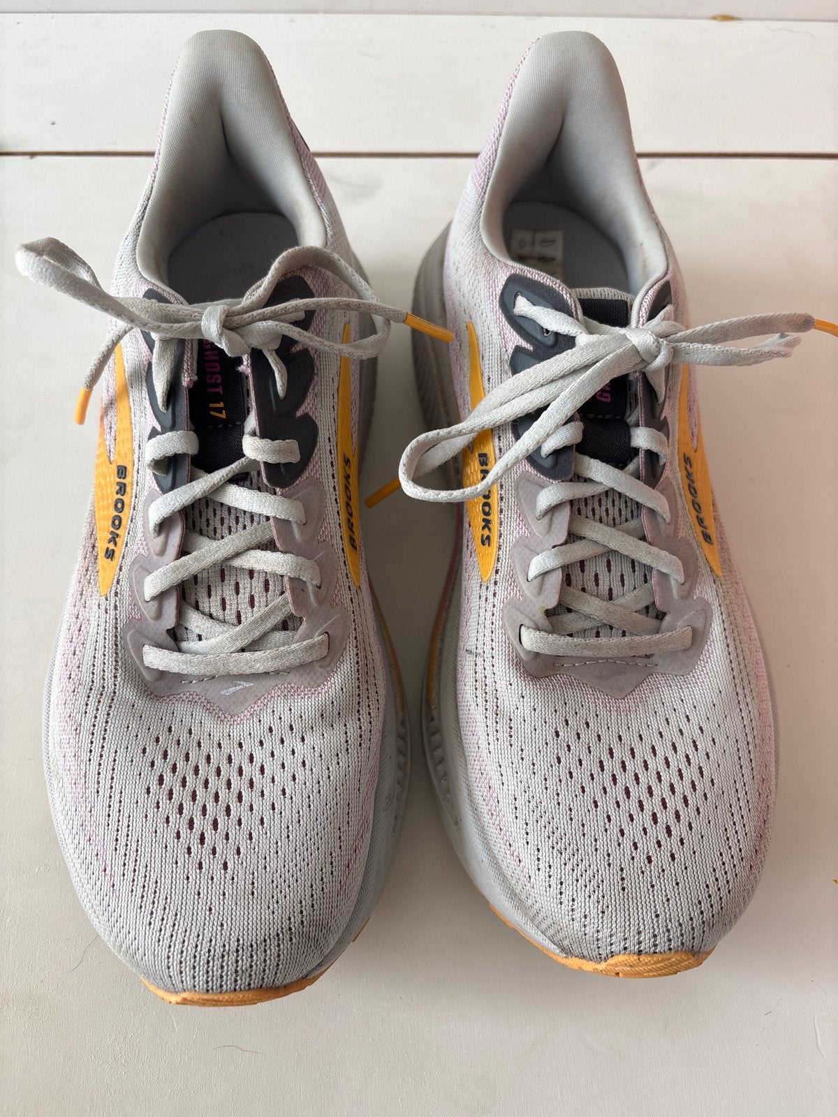Brooks Ghost hardloopschoenen maat 40 - Zo goed als nieuw, Sport en Fitness, Loopsport en Atletiek, Ophalen of Verzenden, Zo goed als nieuw