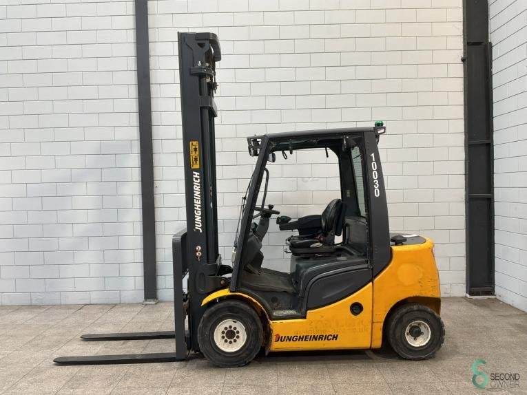 Heftrucks Diesel Jungheinrich DFG 25 2015, 2000 tot 3000 kg, Diesel, Heftruck, Jungheinrich