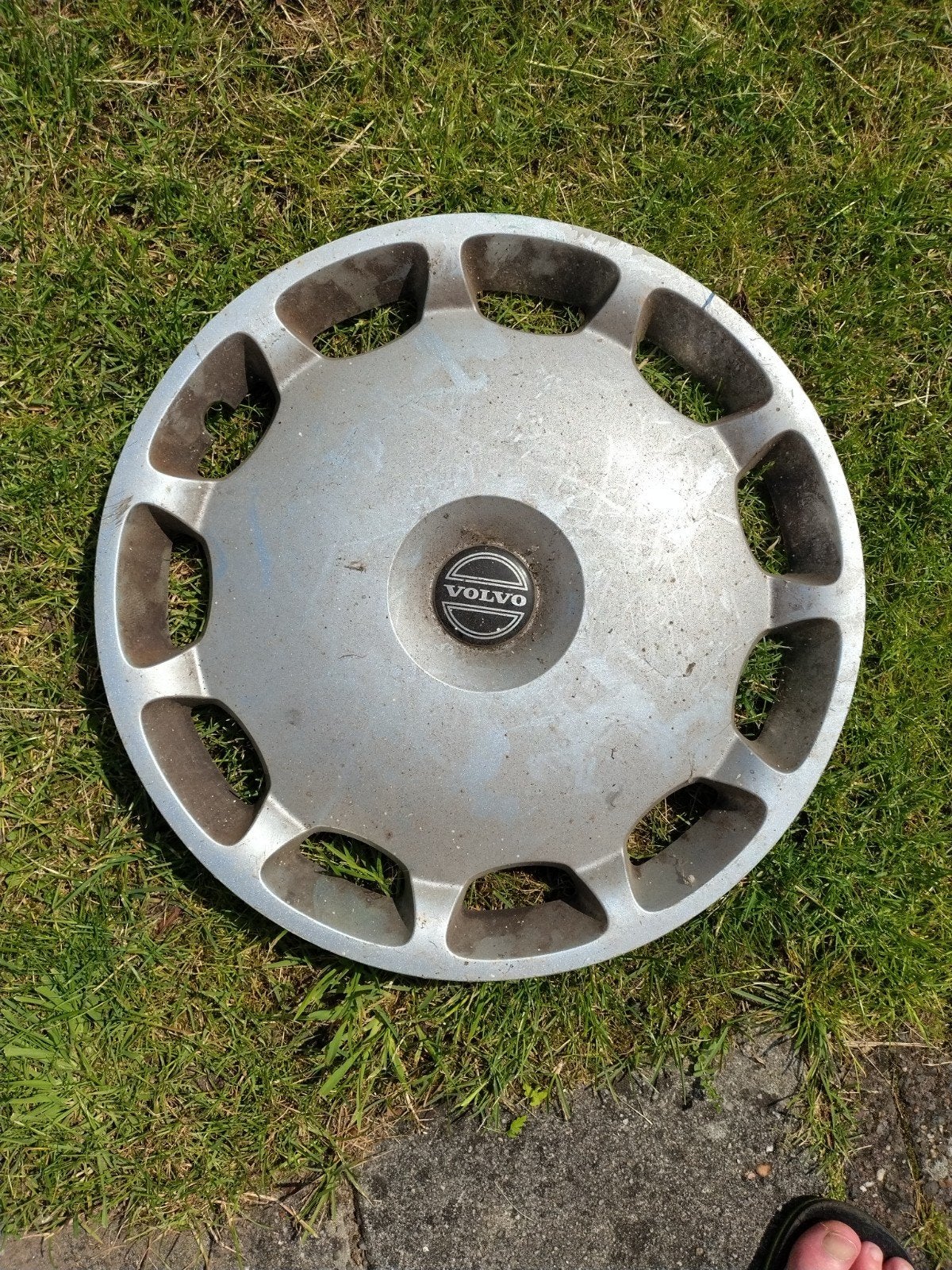 4 wieldoppen Volvo 16 inch, Auto diversen, Wieldoppen, Ophalen, Gebruikt