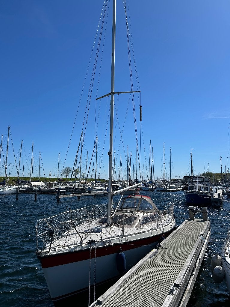 Nette en leuke etap 28i, Watersport en Boten, Kajuitzeilboten en Zeiljachten, 9 m, Gebruikt, Binnenboordmotor, 1.80 meter