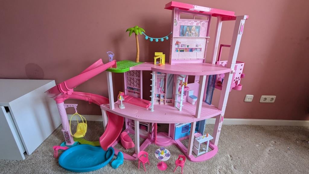 Barbie Dreamhouse, Kinderen en Baby's, Speelgoed | Poppenhuizen, Ophalen of Verzenden, Zo goed als nieuw, Toebehoren