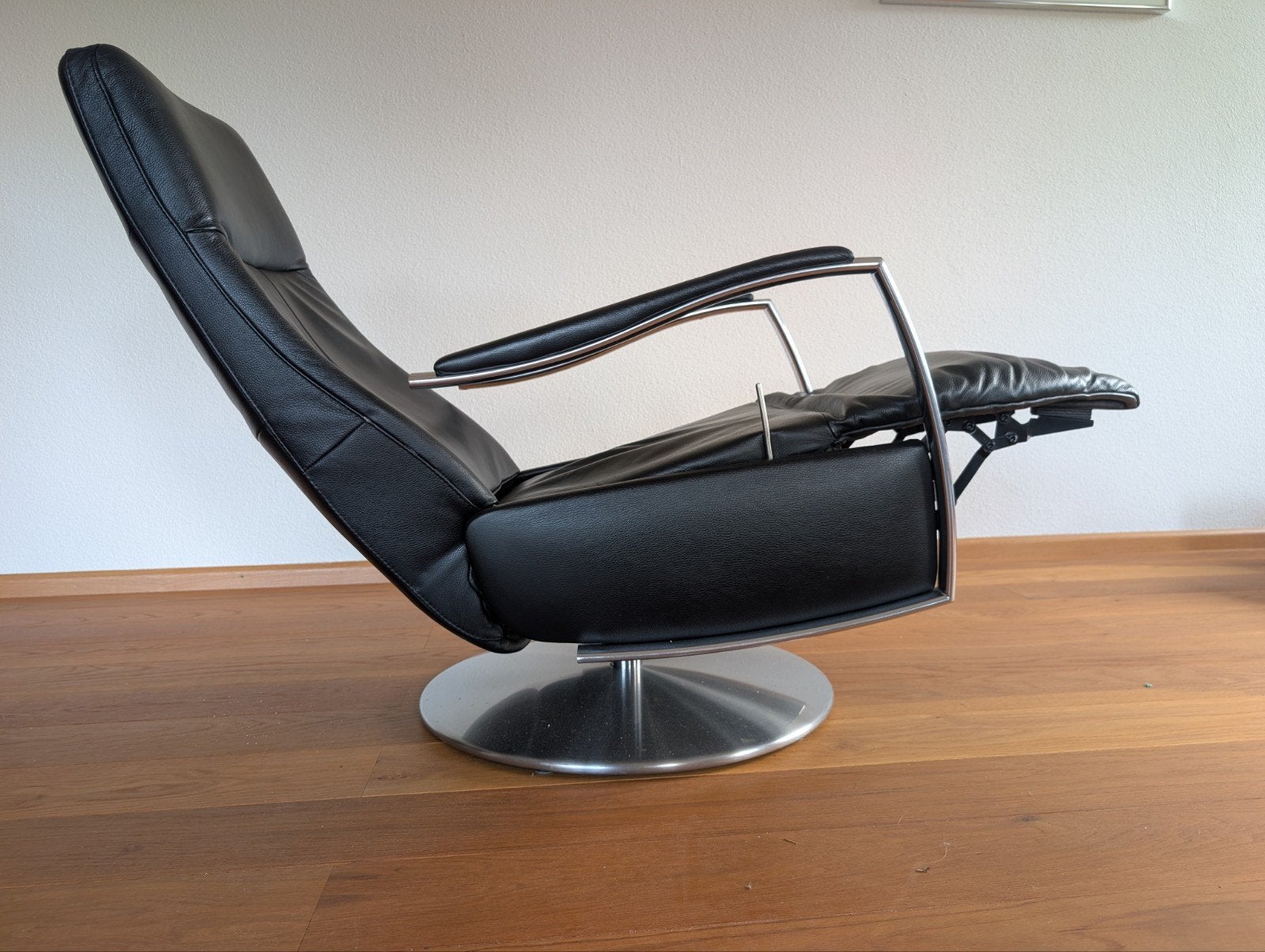 relax fauteuil van prominent, Ophalen, Gebruikt, 50 tot 75 cm, Leer