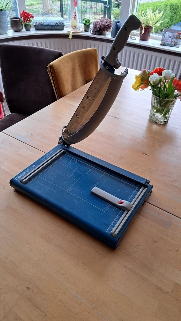 Snijmachine Dahle 561, Ophalen