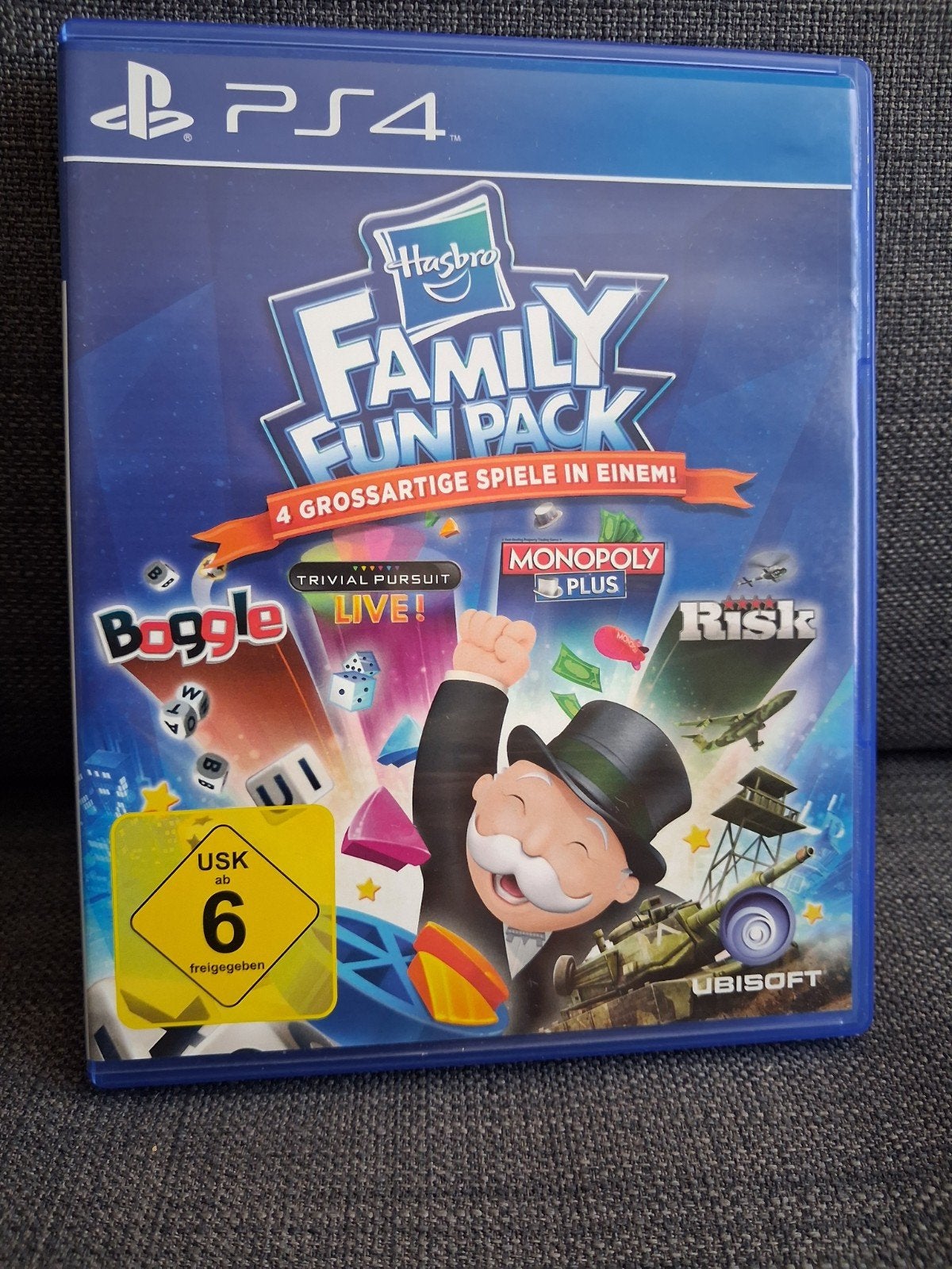 Hasbro Family Fun Pack PS4 - 4 spellen in één!, Overige genres, Ophalen of Verzenden, Zo goed als nieuw, Eén computer