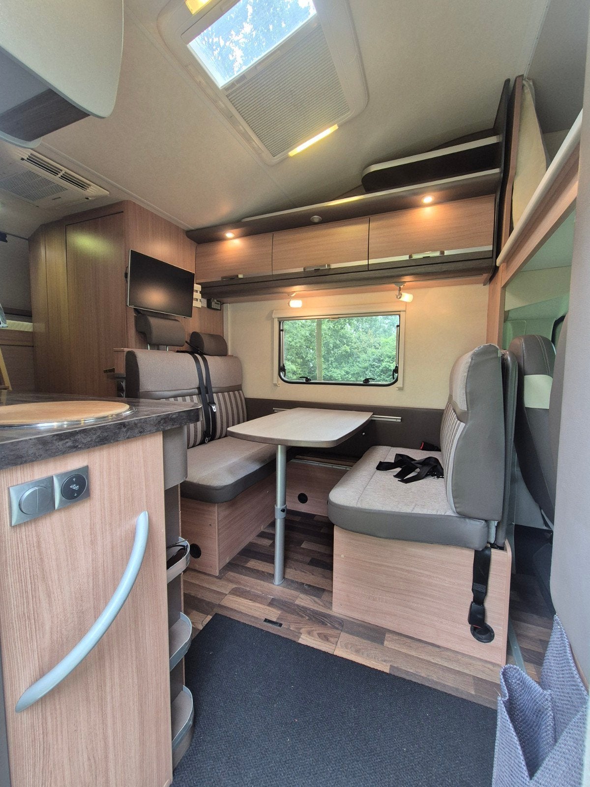 Knaus 180PK 2015, 6-pers, dubb Airco, Fietsenrek, trekhaak, Caravans en Kamperen, Campers, Alkoof, Ringverwarming, Fiat, Luifel