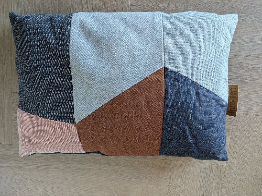 Sierkussen blauw/terracotta merk: Kus-sen, Huis en Inrichting, Overige merken, Blauw, Ophalen of Verzenden, Zo goed als nieuw