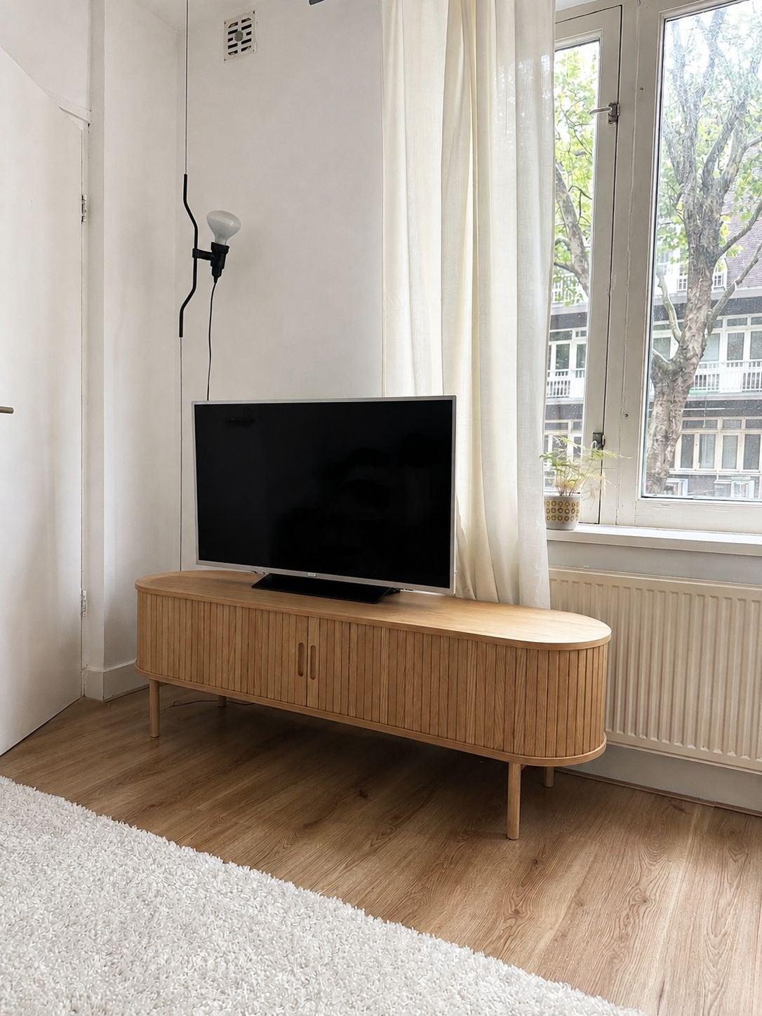 Tv meubel Jysk, Huis en Inrichting, Kasten | Televisiemeubels, Ophalen, 150 tot 200 cm, Zo goed als nieuw, Minder dan 100 cm