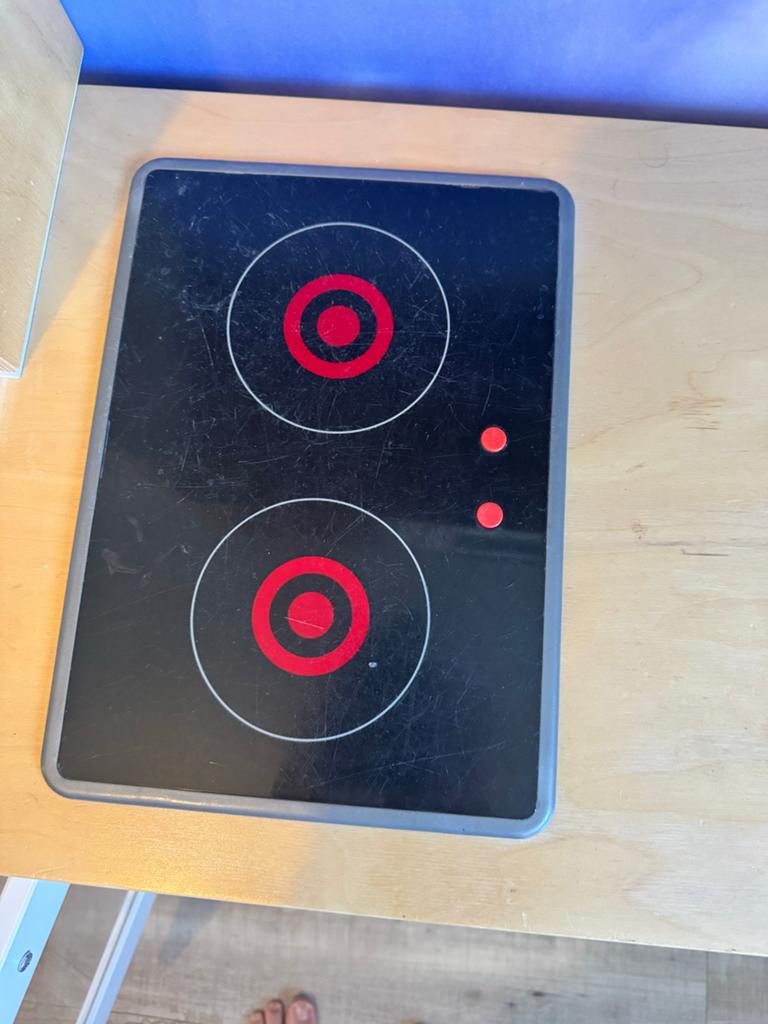 IKEA Duktig Speelkeuken met magnetron en kookplaat, Ophalen, Gebruikt, Meubelstuk of Keukentje