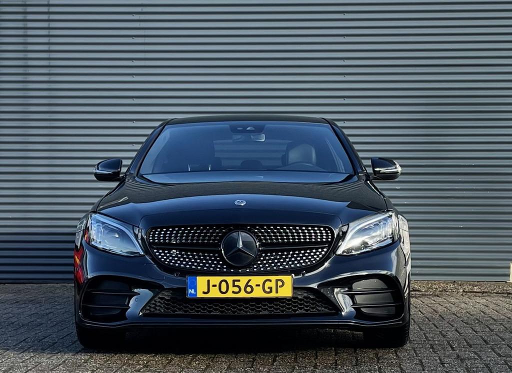 MERCEDES C-Klasse C180 AMG 156pk 9G-TRONIC Business Solution, Auto's, Mercedes-Benz, Automaat, Parkeercamera, Zwart, Sedan