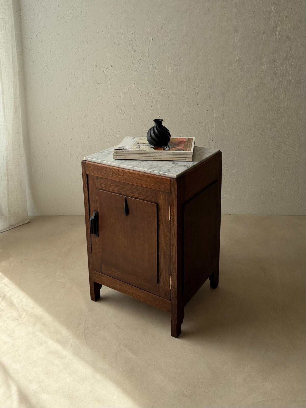 Art Deco nachtkastje met marmeren blad | Bij de Tijd, Ophalen of Verzenden, Gebruikt, Hout