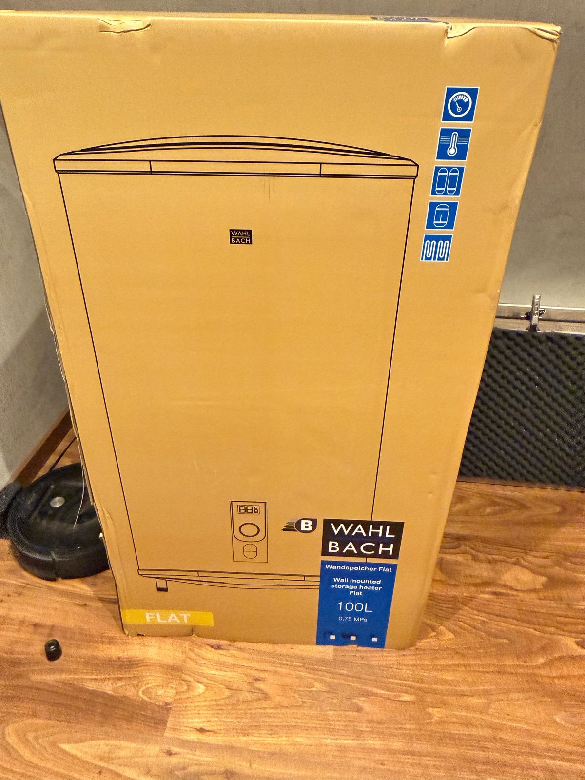Nieuwe Wahl Bach 100L platte wandboiler, Ophalen, 100 liter of meer, Nieuw, Boiler
