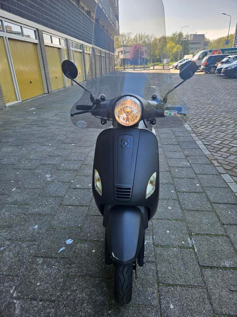 AGM VX50 Scooter 2017 - In uitstekende staat!, Fietsen en Brommers, Scooters | Overige merken, Gebruikt, Maximaal 45 km/u, Benzine