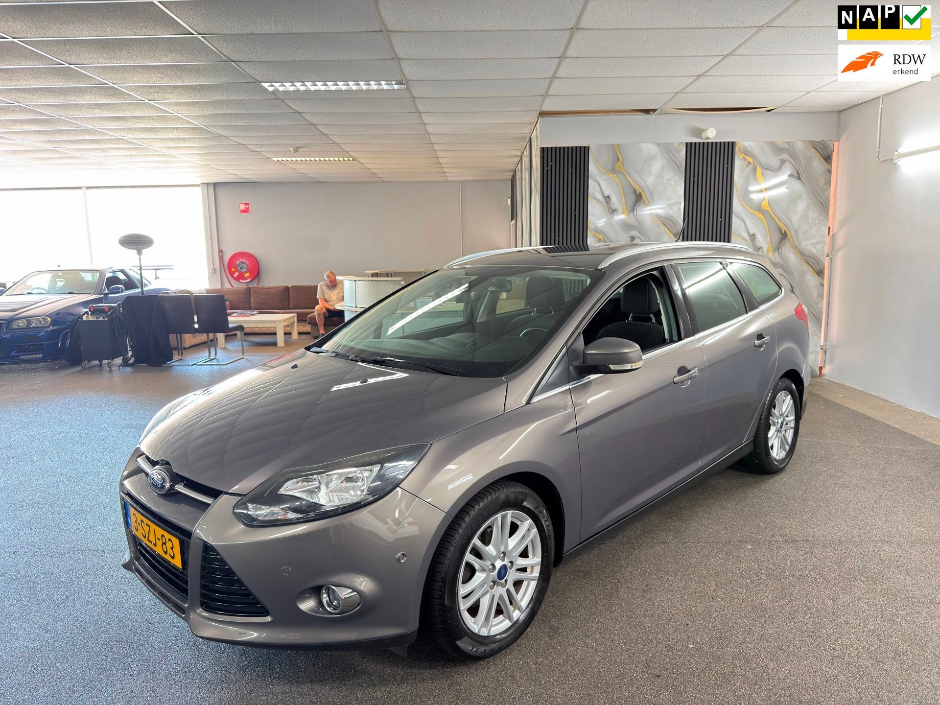 Ford Focus Wagon 1.0 EcoBoost Edition Plus,Clima,Cruise,2x P, Euro 5, Gebruikt, Zwart, Bruin