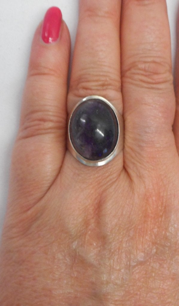 Zilveren vintage ring met grote amethist maat 18 nr.1272