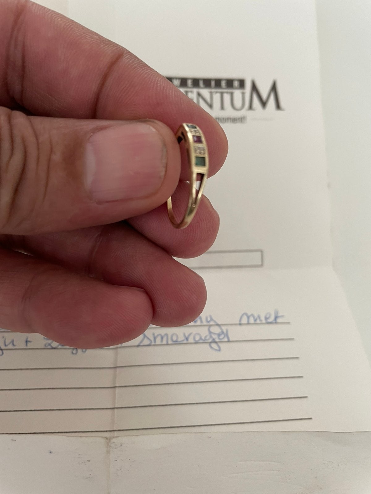Mooie gouden ring 2gr 14k, Ophalen of Verzenden, Met edelsteen, Dame, Goud