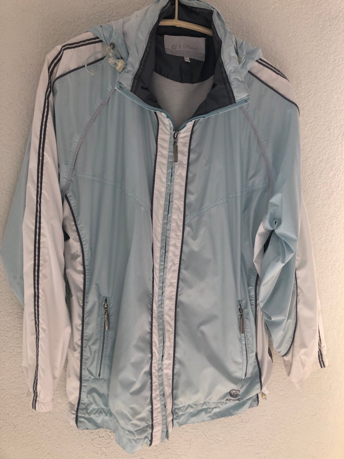 Killtec Sportjack Maat 40-42 Lichtblauw/Wit, Kleding | Dames, Ophalen of Verzenden, Gedragen, Maat 38/40 (M), Blauw