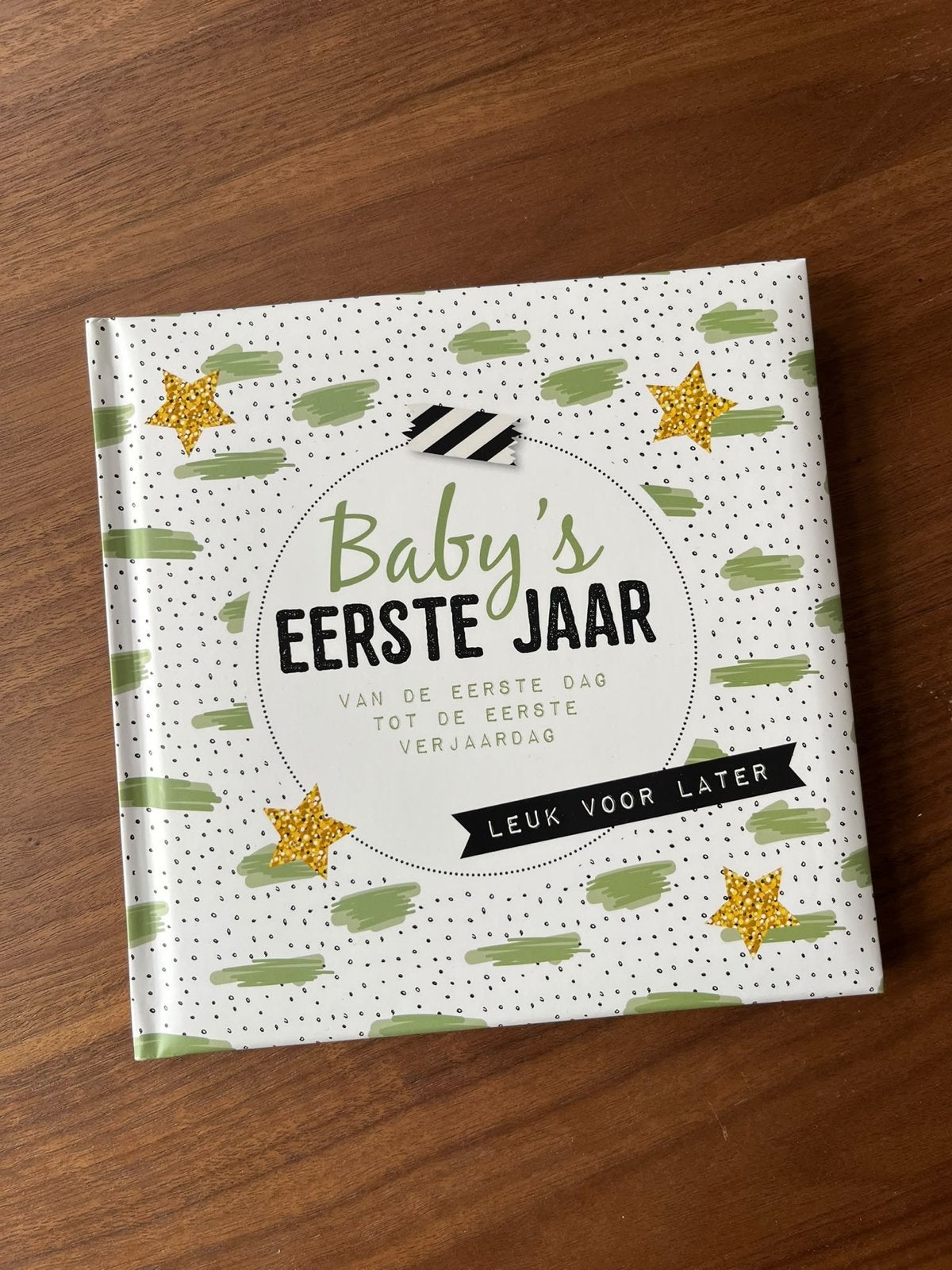 Baby's Eerste Jaar - Invulboek, Ophalen of Verzenden, Zo goed als nieuw, Zwangerschap en Bevalling