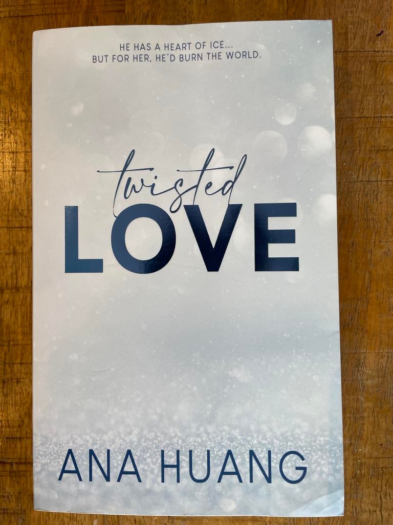 Twisted Love - Ana Huang (Engels), Boeken, Romans, Ophalen of Verzenden, Zo goed als nieuw, Europa overig