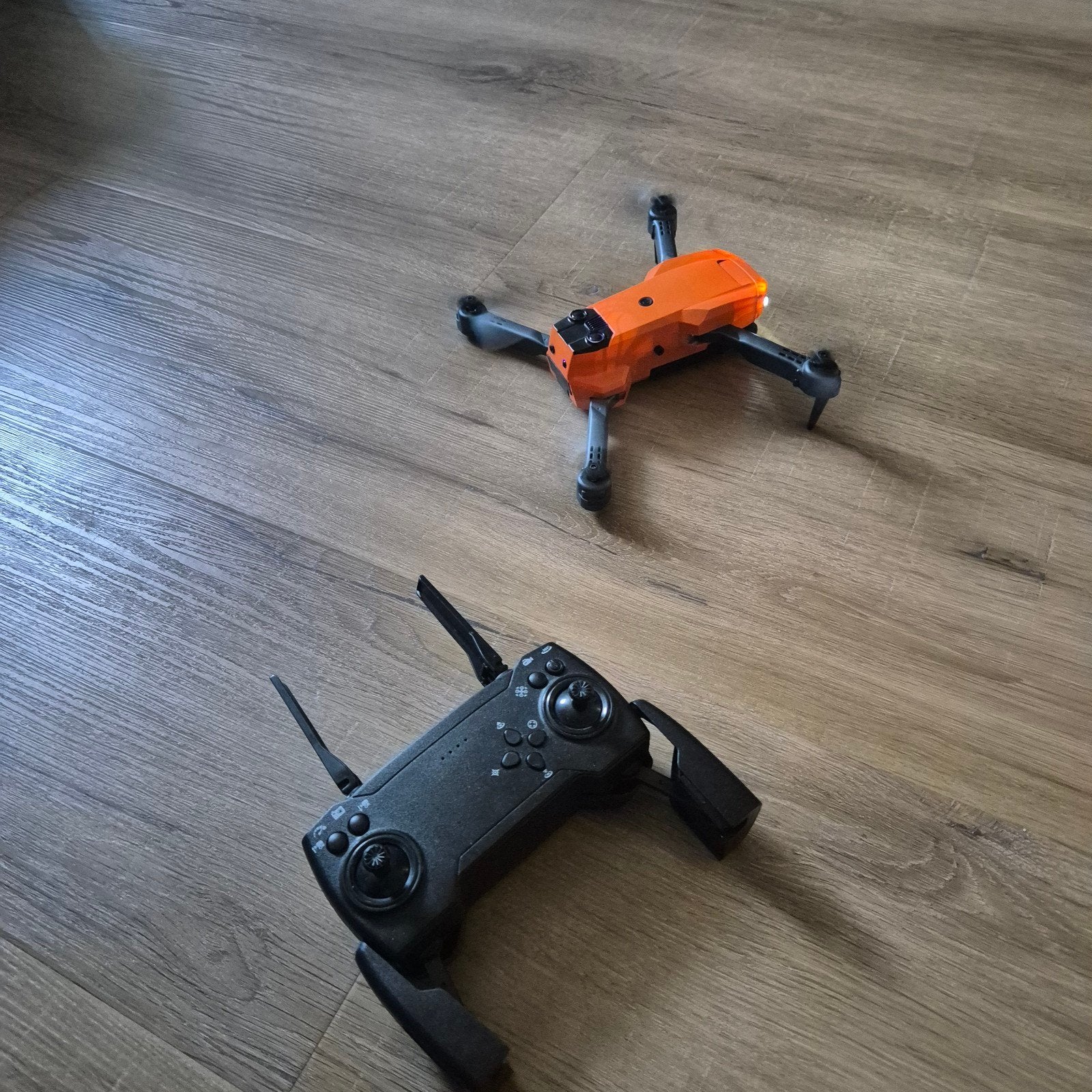 Drone met camera en afstandsbediening + telefoonhouder, Audio, Tv en Foto, Drones, Gebruikt, Cameradrone, Basiskwaliteit, Overige merken