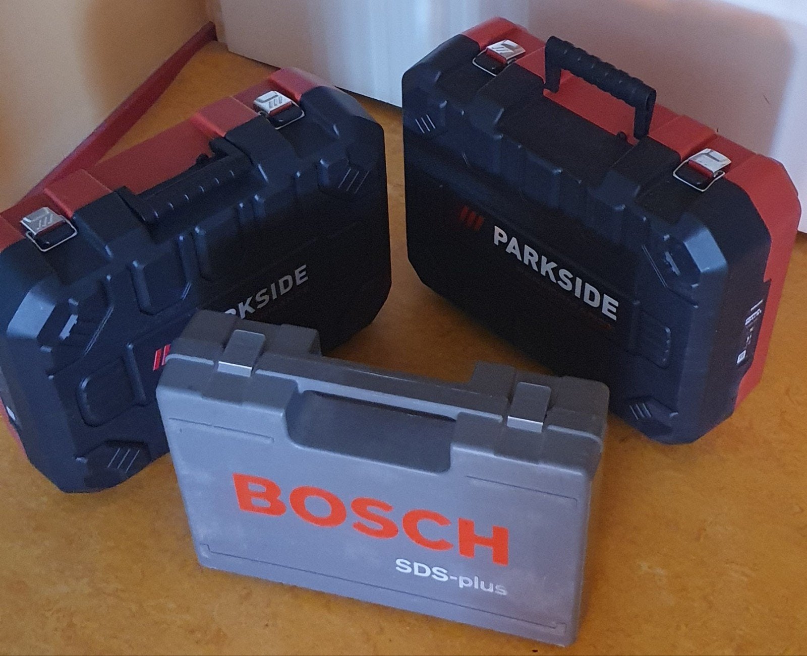 Parkside en Bosch gereedschapskoffers - leeg, Ophalen, Zo goed als nieuw
