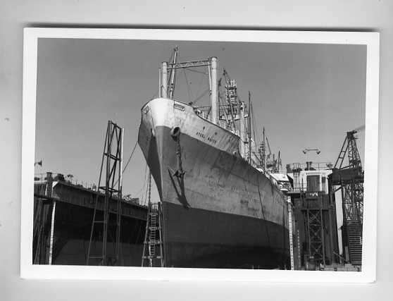 scheepvaart-foto-steel maker-WO2 type, Verzamelen, Scheepvaart, Ophalen of Verzenden, Zo goed als nieuw, Motorboot, Boek of Tijdschrift