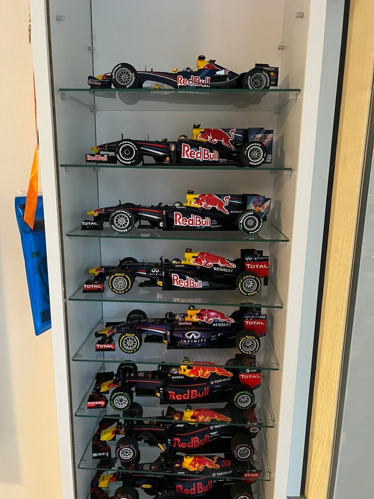 Red Bull Formule 1 Collectie 1:18 minichamps  Verstappen, Ophalen, Zo goed als nieuw, Auto, MiniChamps