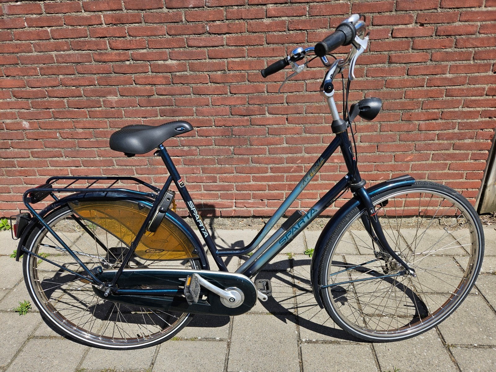 SPARTA ATENA, 28 INCH, 4 VERSNELLINGEN, Fietsen en Brommers, Fietsen | Dames | Damesfietsen, Ophalen, Sparta, Gebruikt, Versnellingen