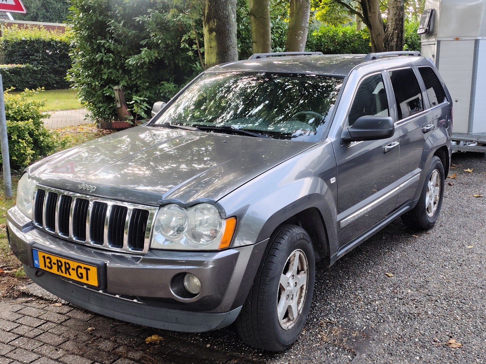 Jeep Grand Cherokee 3.0 CRD V6 AUT 2005 Grijs, Auto's, Jeep, Automaat, 255 €/maand, 2987 cc, Diesel