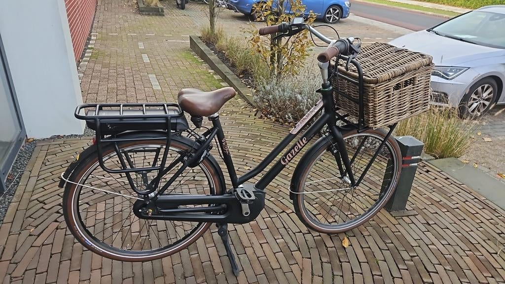 Gazelle elektrische fiets met mand, Ophalen of Verzenden, Zo goed als nieuw, 51 tot 55 cm, 50 km per accu of meer