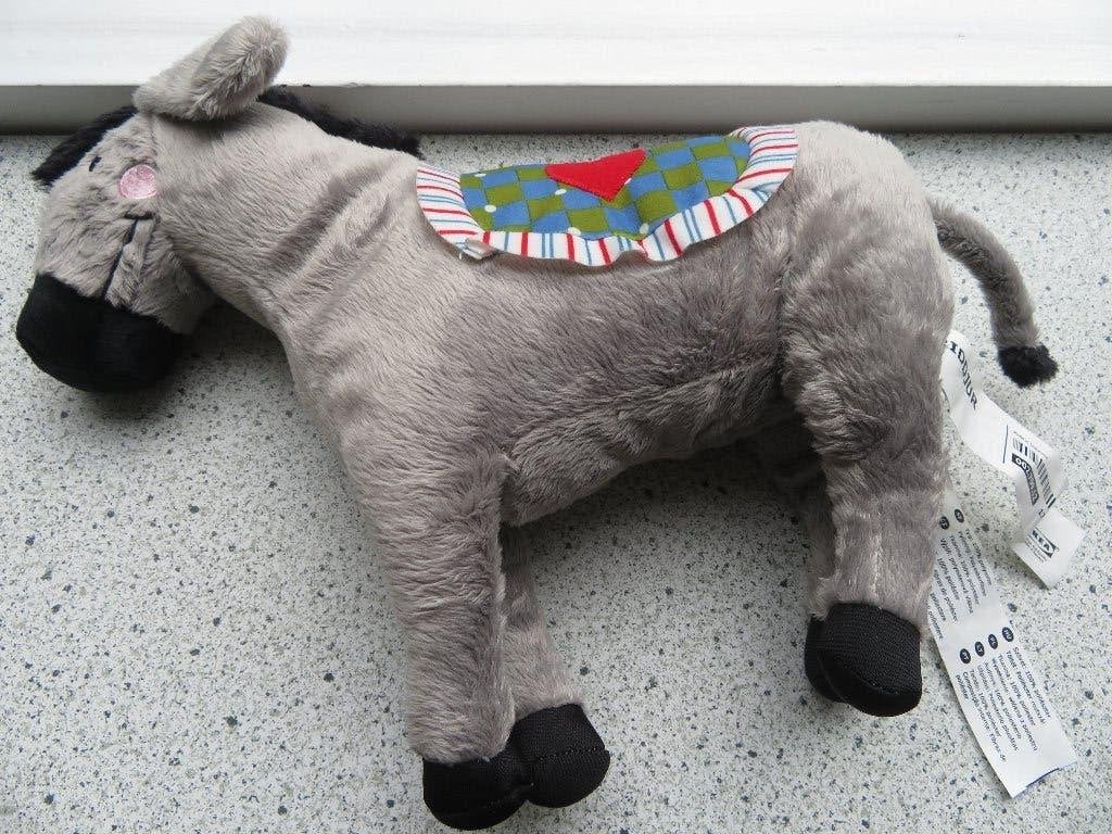 Ezel met gleurd zadeldekje van IKEA Riddjur ca 35 cm breed, IKEA, Overige typen, Ophalen of Verzenden, Zo goed als nieuw