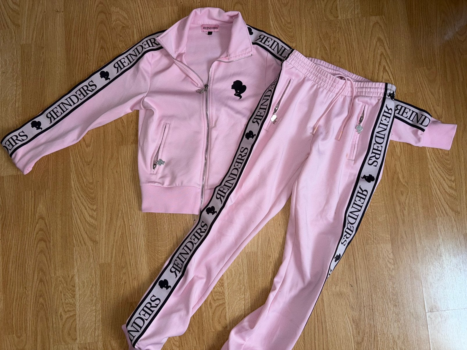 REINDERS set vest en broek roze maat XS, Kleding | Dames, Ophalen of Verzenden, Gedragen