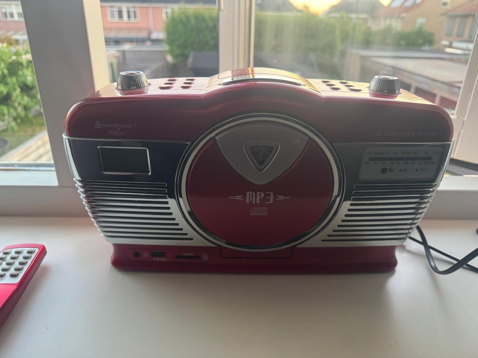 Soundmaster Highline Radio met CD-speler en afstandsbedienin, Ophalen of Verzenden, Zo goed als nieuw, Radio, Met cd-speler