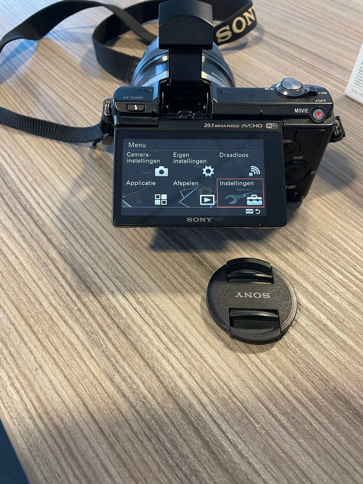 Sony A5000 Systeemcamera - Zo goed als nieuw, compleet, Ophalen, Oplader, Zo goed als nieuw, 4 t/m 7 keer