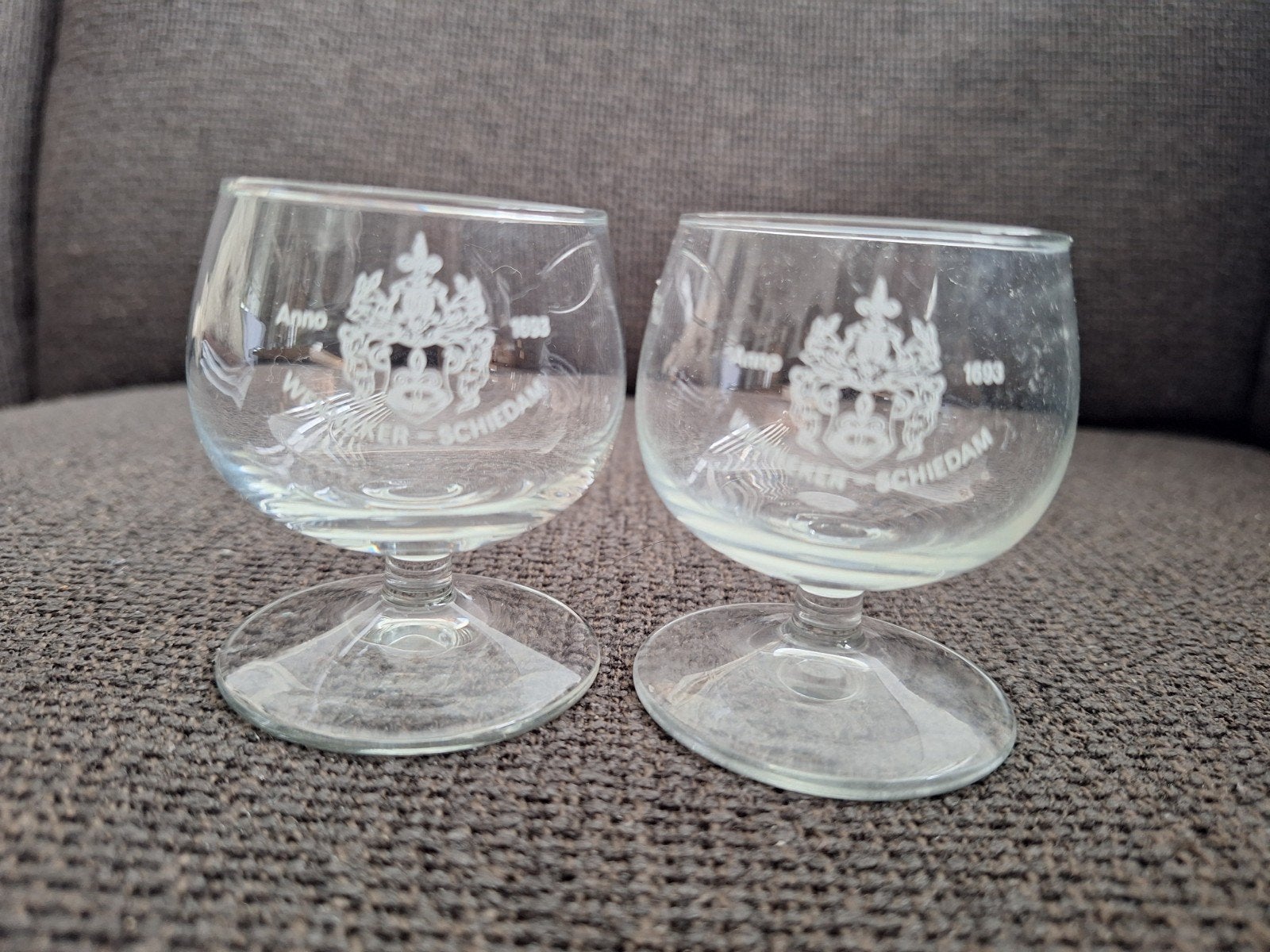 WENNEKER SCHIEDAM glaasjes, 2 stuks, Verzamelen, Ophalen of Verzenden, Zo goed als nieuw, Borrel- of Shotglas