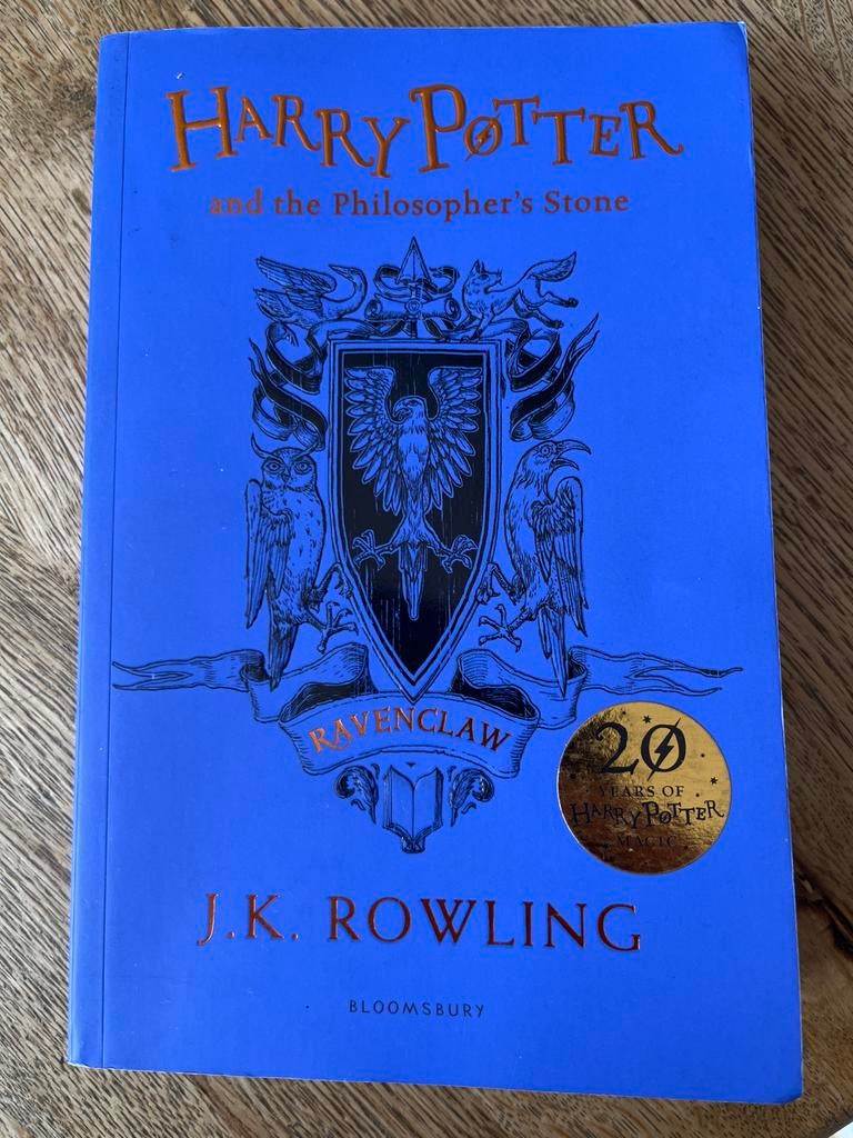 Harry Potter and the Philosopher’s Stone - Ravenclaw Editie, Ophalen of Verzenden, Zo goed als nieuw, Boek of Poster