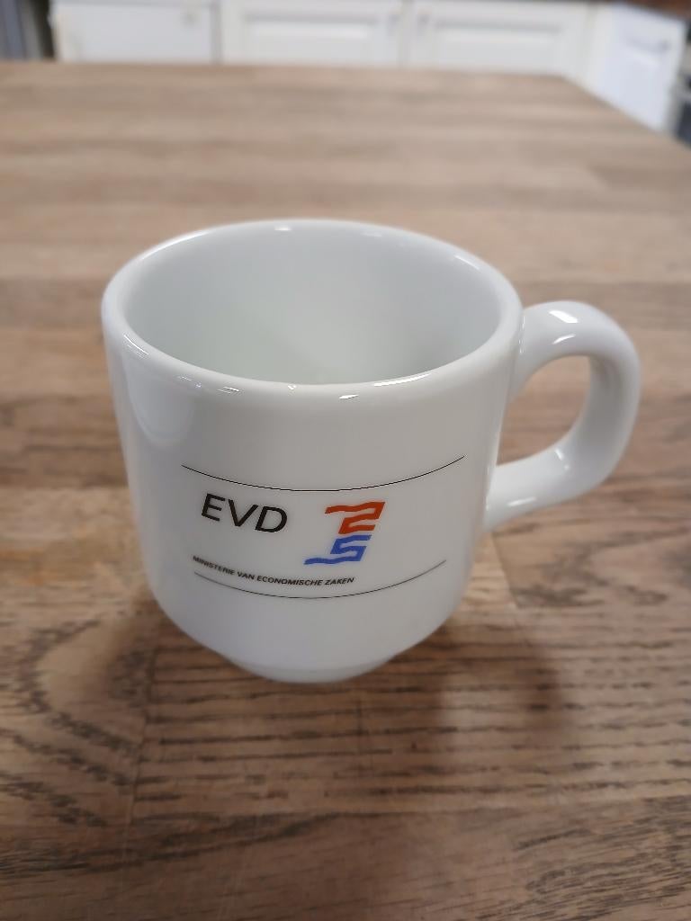 Kop en schotels, Ophalen, Overige materialen, Nieuw, Overige stijlen
