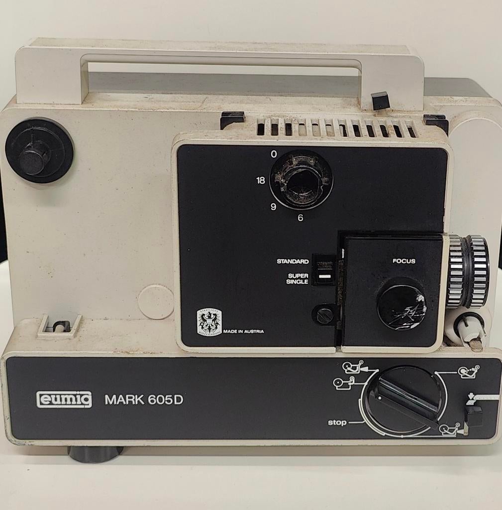 Vintage Eumig Mark 605D Super-8 filmprojector, Verzamelen, Fotografica en Filmapparatuur, Projector, 1960 tot 1980, Ophalen
