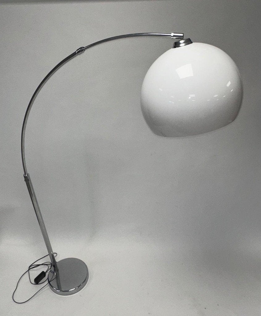 Booglamp met witte kap - Modern design Vintage look, Ophalen, Kunststof, E27 (groot), Zo goed als nieuw