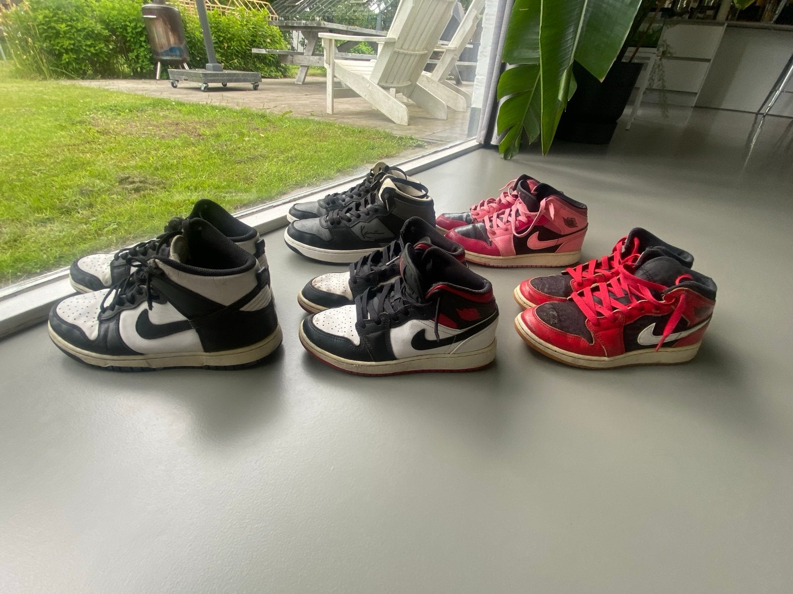 Diverse collectie Jordan en Karl Kani sneakers, Ophalen of Verzenden, Gedragen, Wit, Sneakers of Gympen