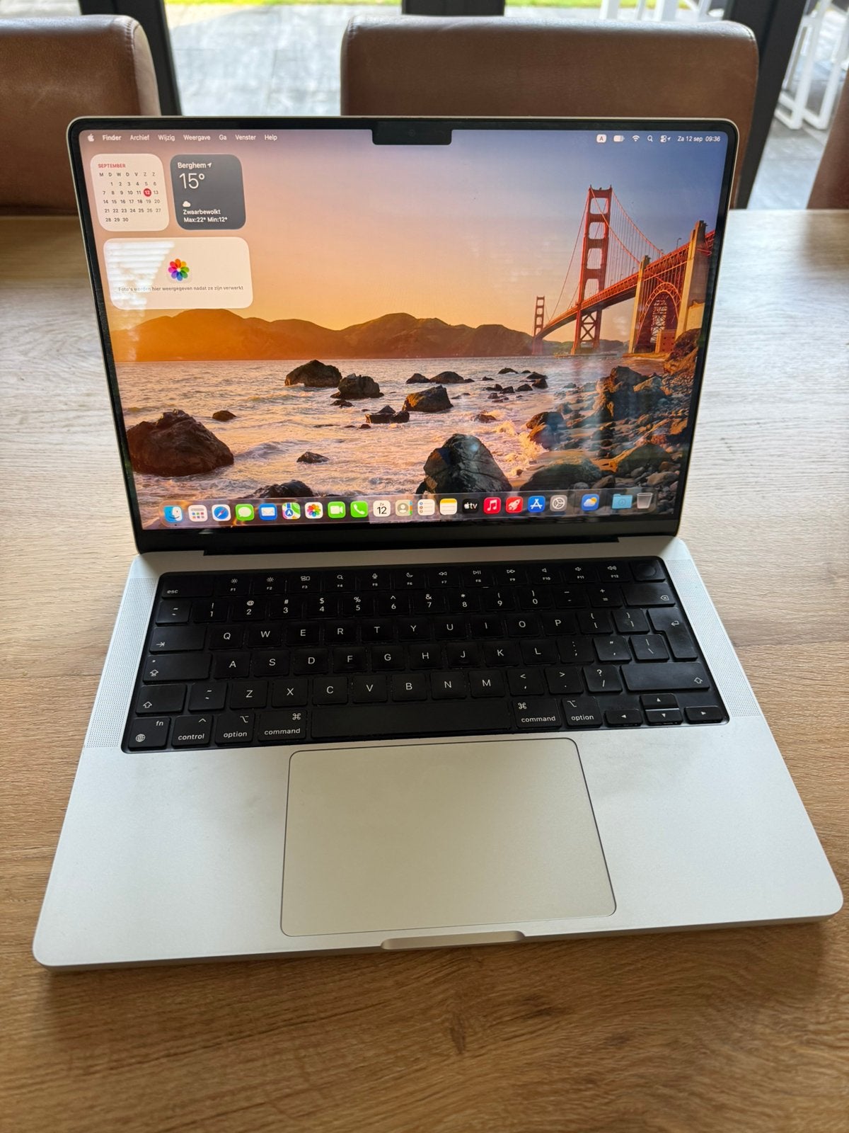 Macbook Pro 2021 M1 Pro zilver 512gb 99% batterij, Computers en Software, MacBook Pro, Gebruikt, Qwerty, 13 inch