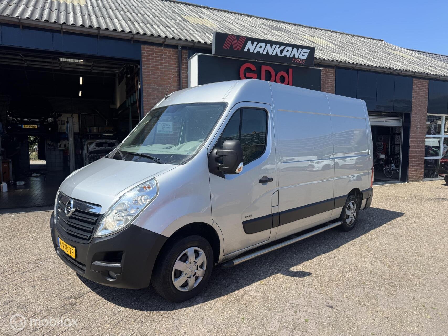 Opel Movano