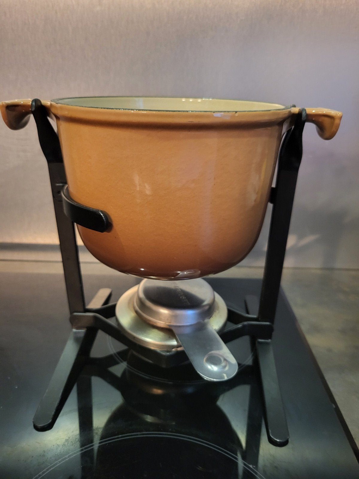 Le Creuset gietijzeren fonduepan fondueset La Mama, Geschikt voor inductie, Le Creuset, Ophalen of Verzenden, Zo goed als nieuw